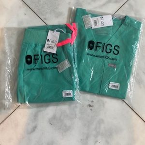 NWT Figs scrubs XS